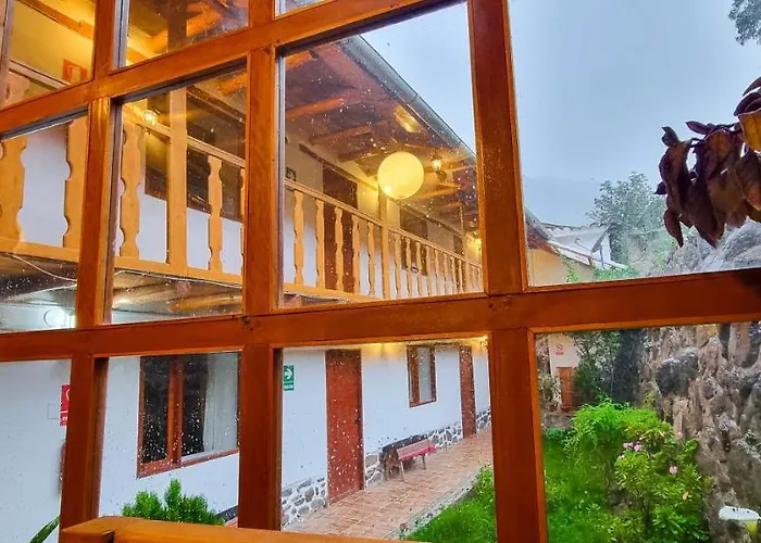 Casa De Ollanta 3*