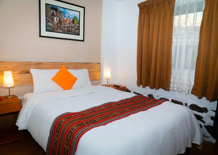 Casa De Ollanta 3*